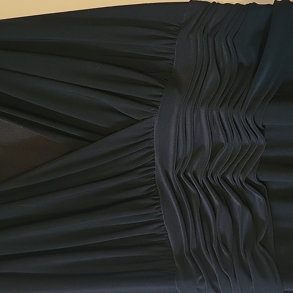 Jones New York Black Maxi Dress Size 12 Sleeveless Ruched Stretch Evening Work - Picture 3 of 4